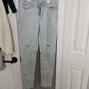 Levi's 711 Skinny Light Blue Distressed Women Jeans